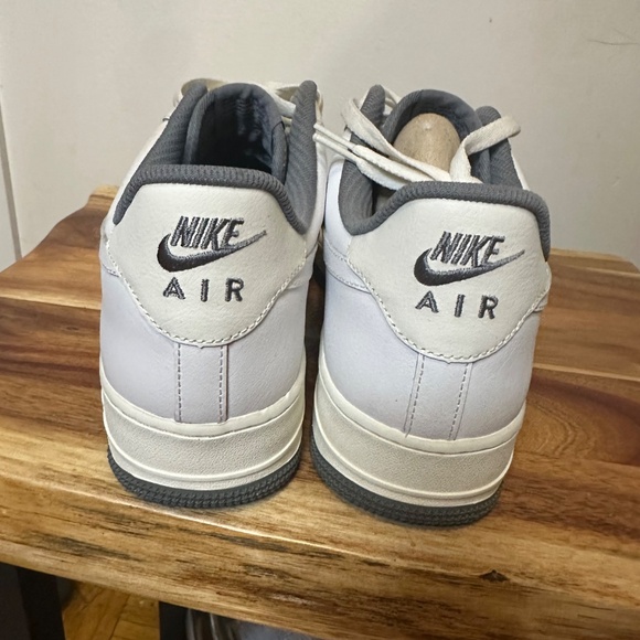 Nike Air Force 1's Size Men's US 12 - Picture 3 of 5